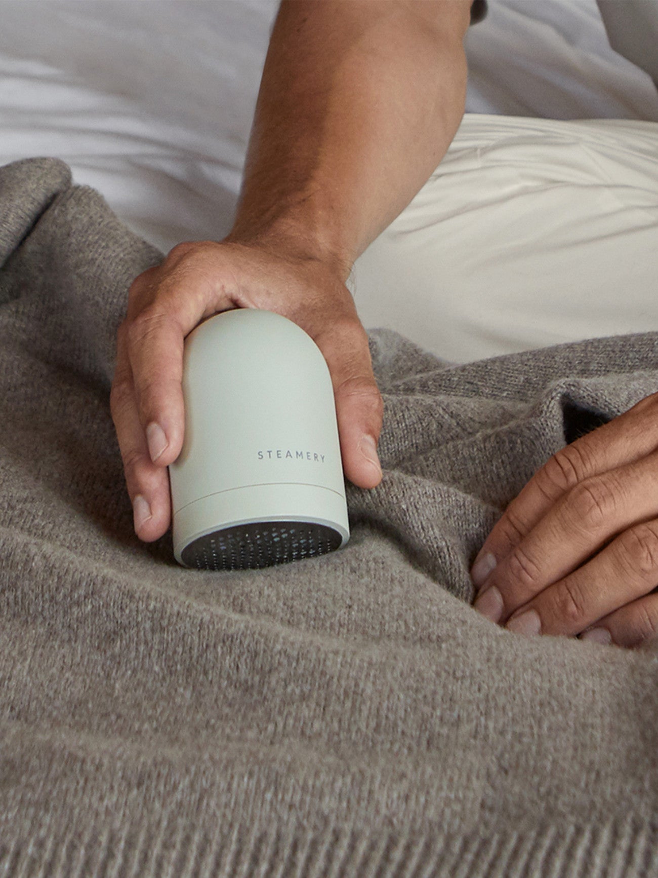 Pilo 2 Fabric Shaver – Charcoal